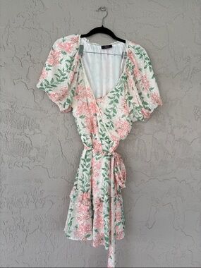 Vici Cream Lace-Trim Blouse